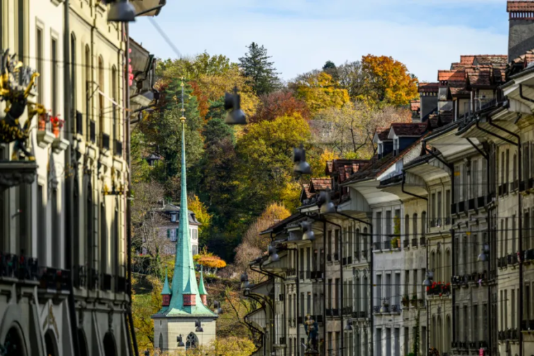 Berne ne voit aucune raison d’étendre la loi sur Airbnb